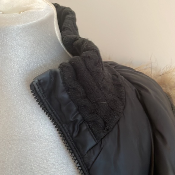 Fur trim coat - Picture 7 of 15